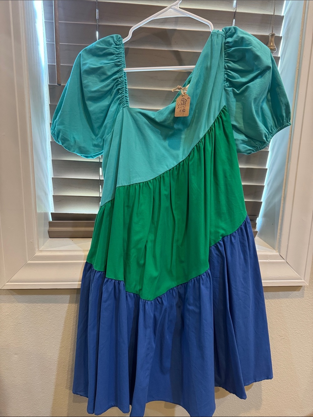 Asymmetrical Colorblock Puff-Sleeve Dress in Teal/Green/Blue